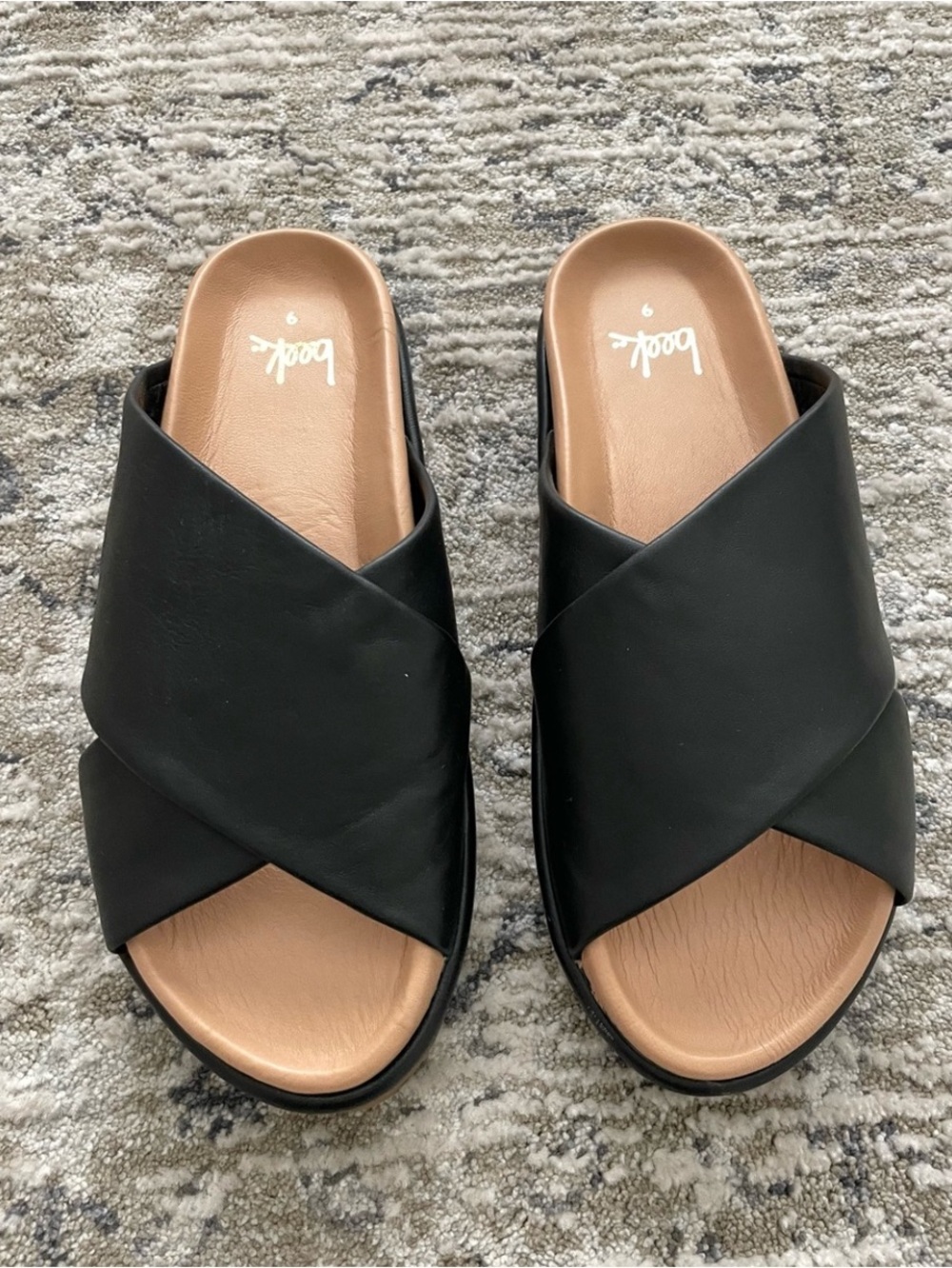 BEEK Hen Leather Slide Sandals Size 9 Black Cross $289